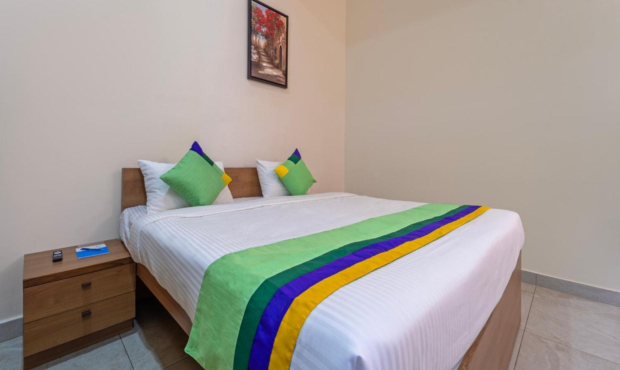 Itsy Avani Stays, Vyttila, Hotel Kochi