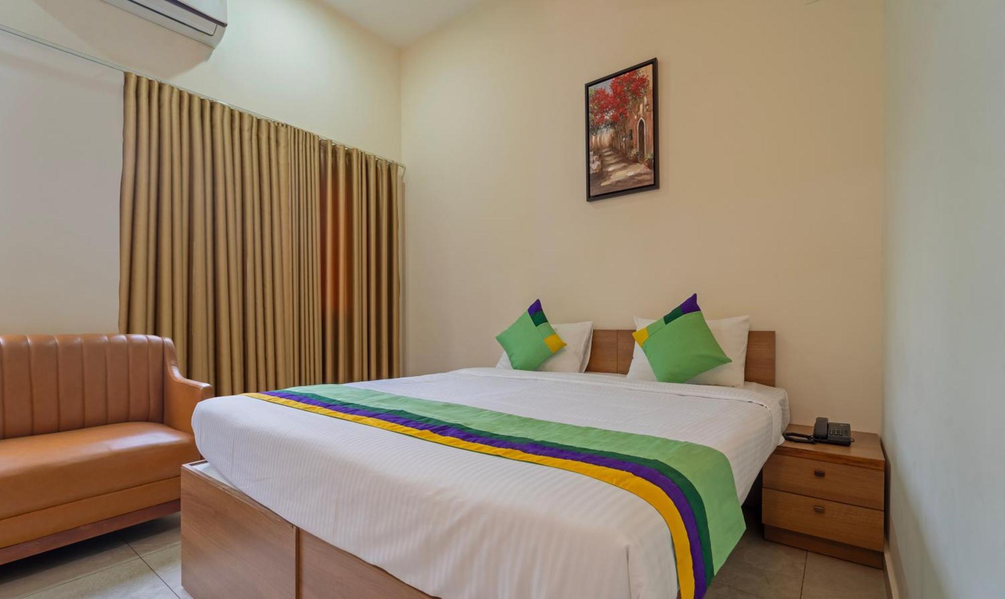 Hotel Itsy Avani Stays, Vyttila, 3*