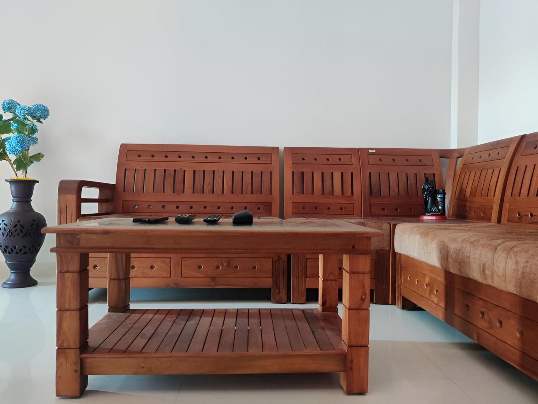 Apartment Spacious 2bhk Near Airport *