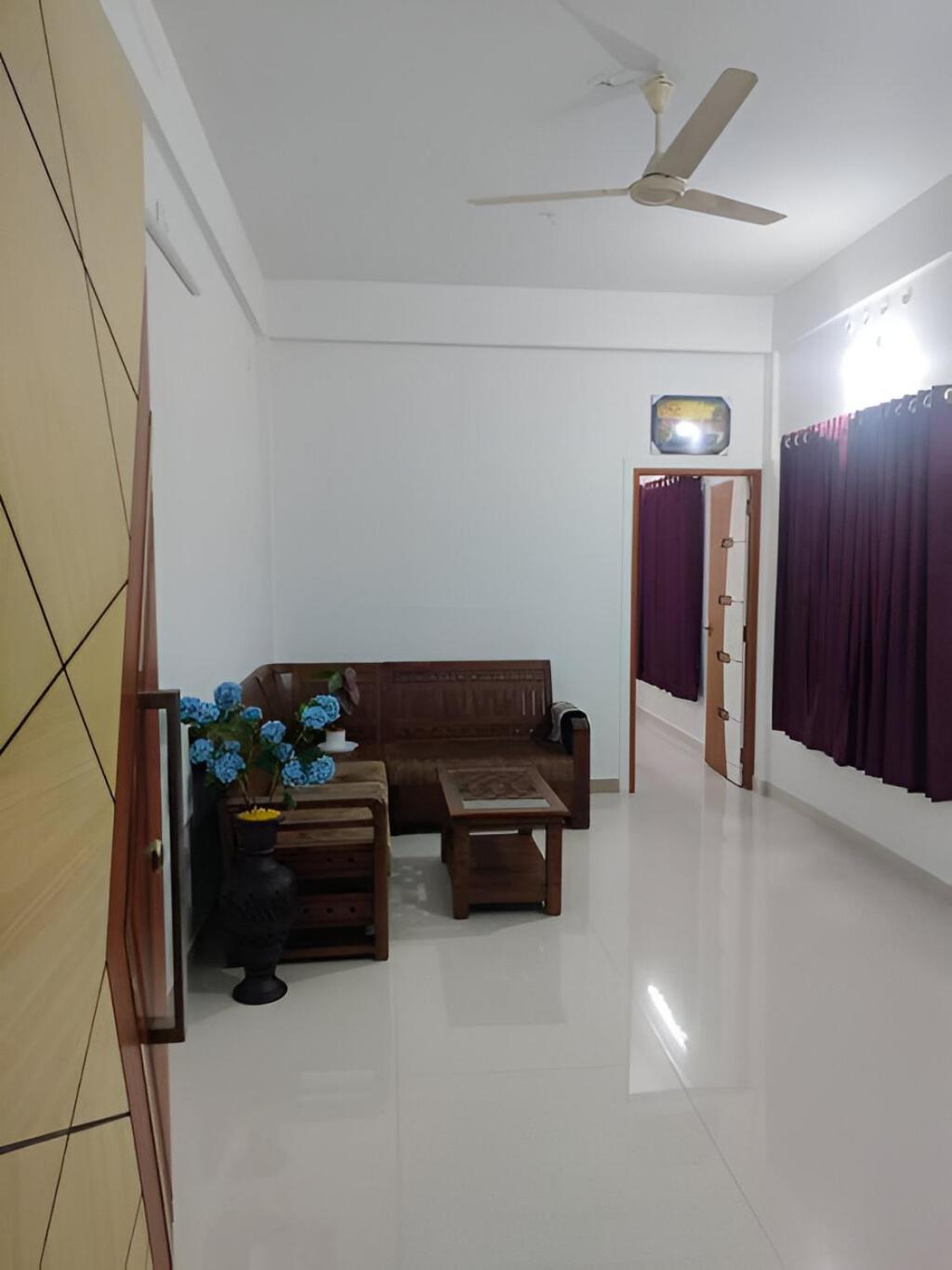 Spacious 2bhk Near Airport