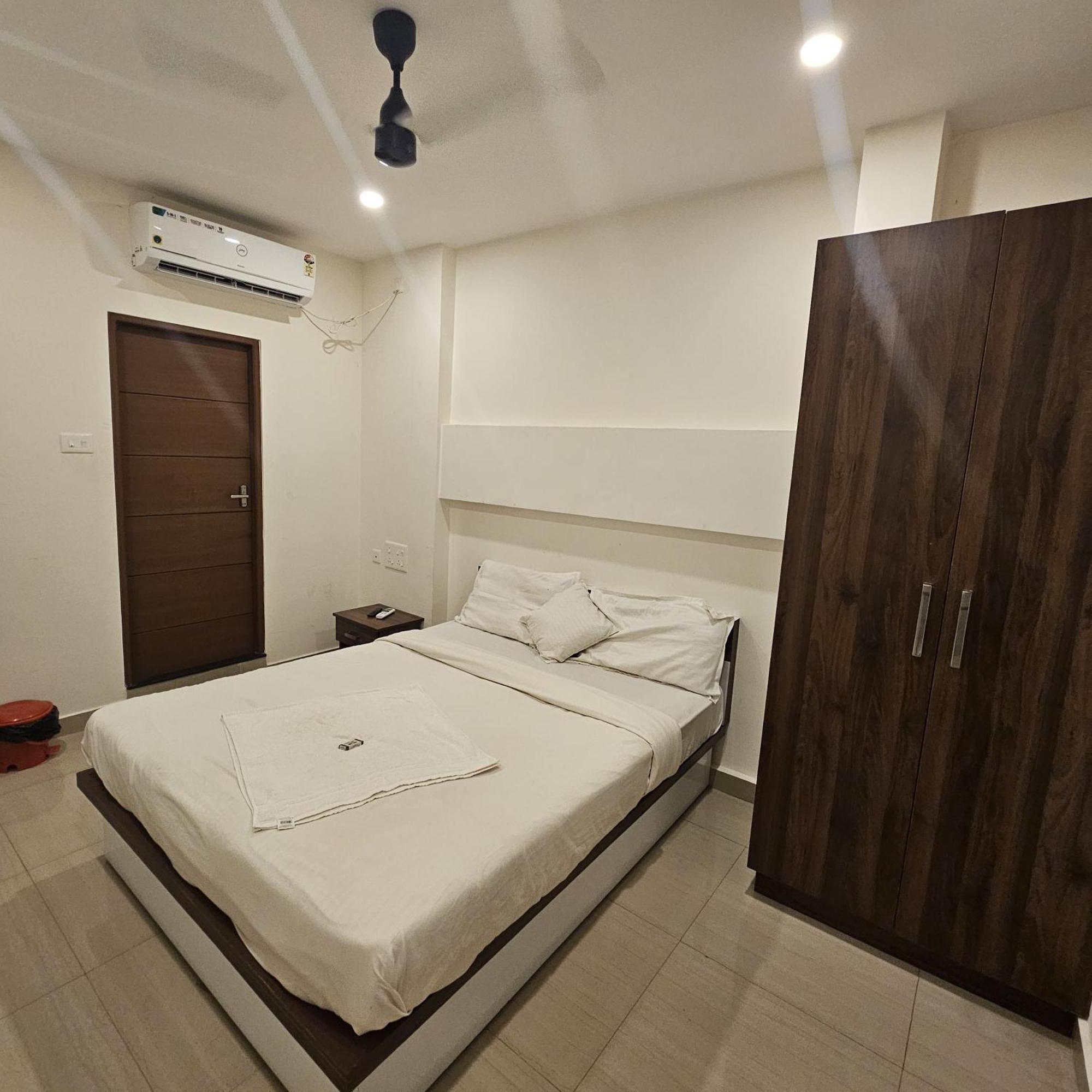 Heres Residency * Kochi