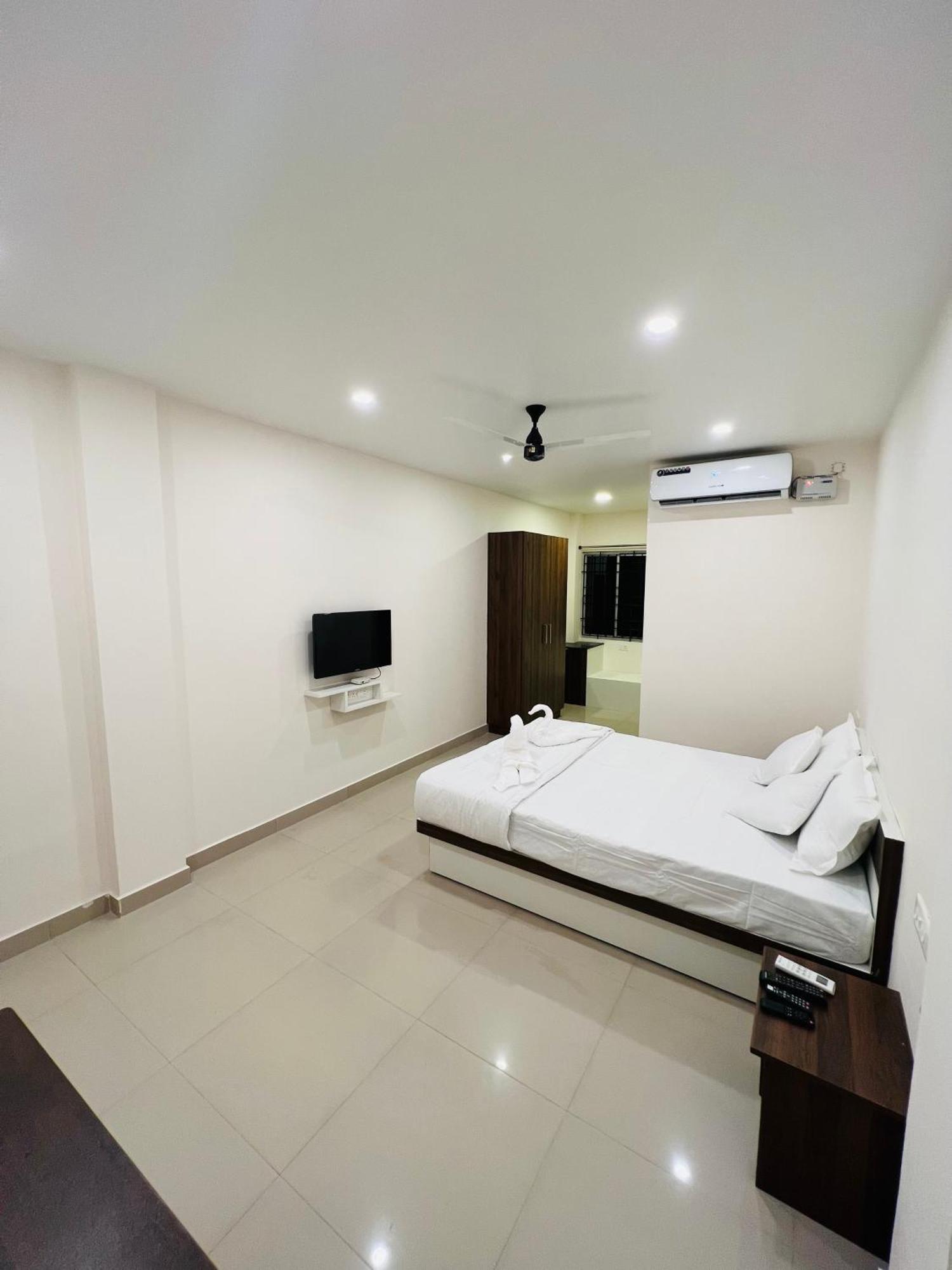 Heres Residency Hotel Kochi