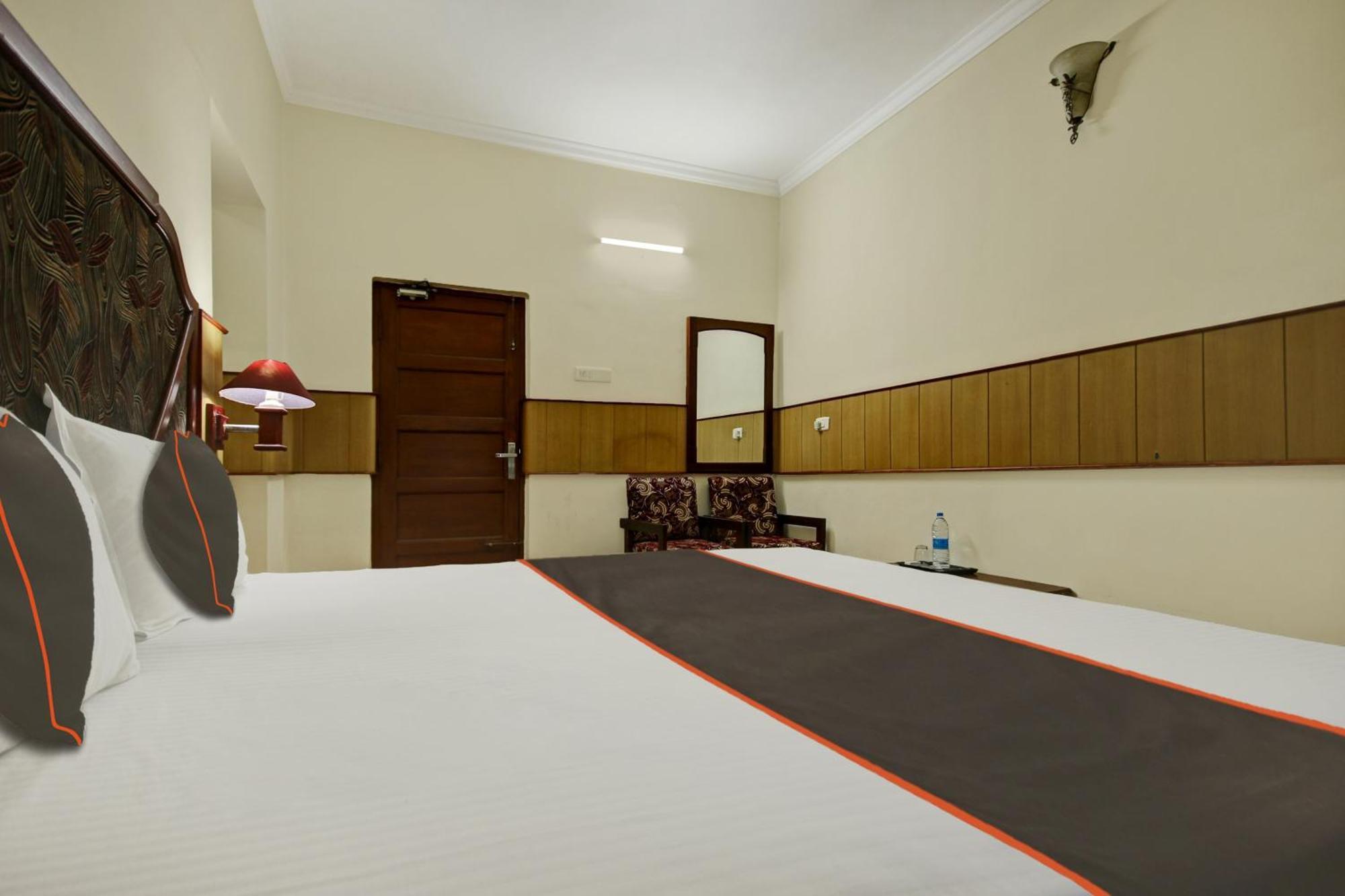 Collection O Paulson Park Hotel