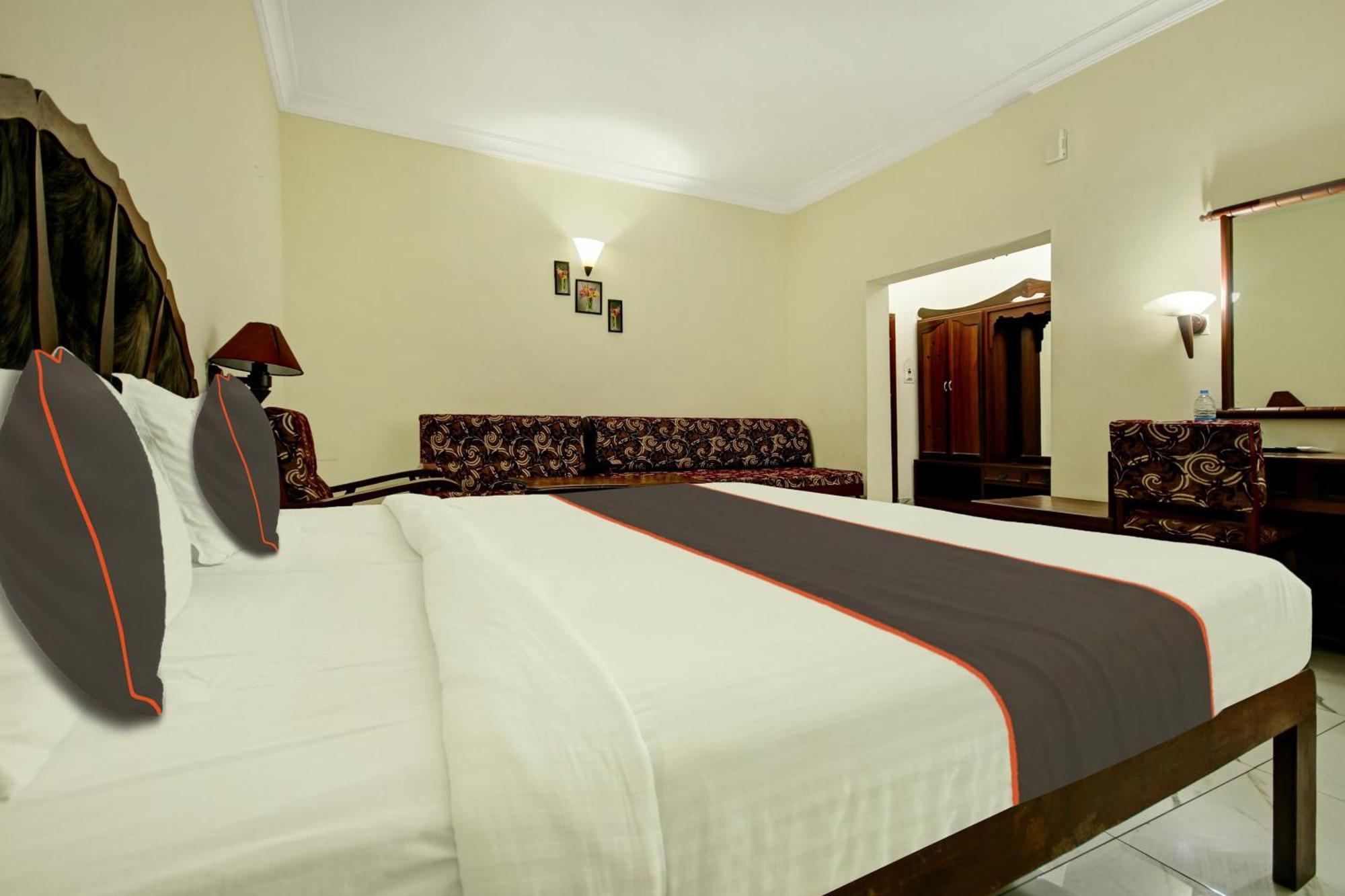 Collection O Paulson Park Hotel Kochi