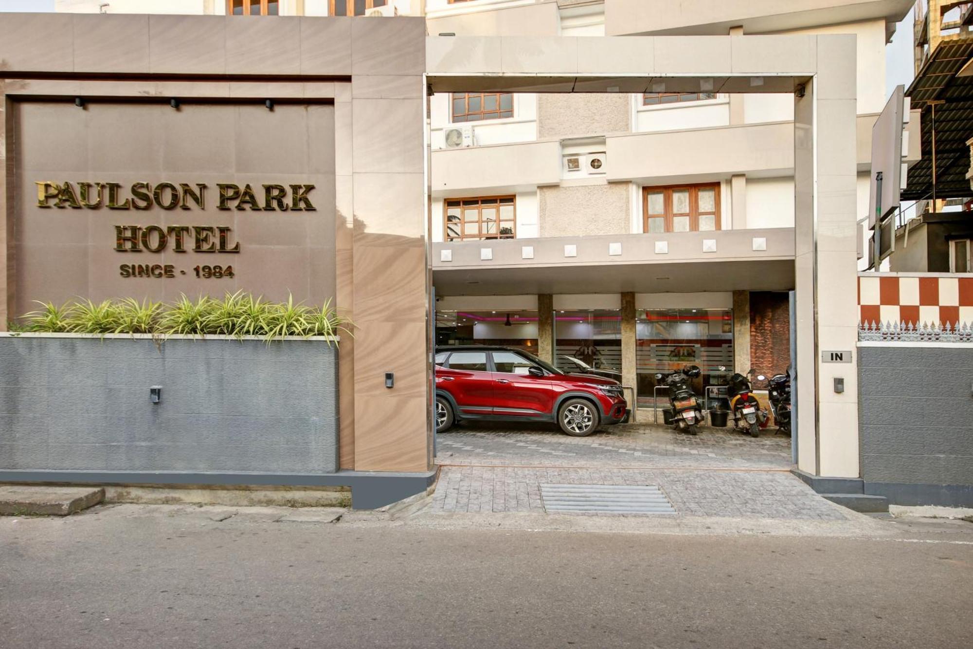 Hotel Collection O Paulson Park Kochi