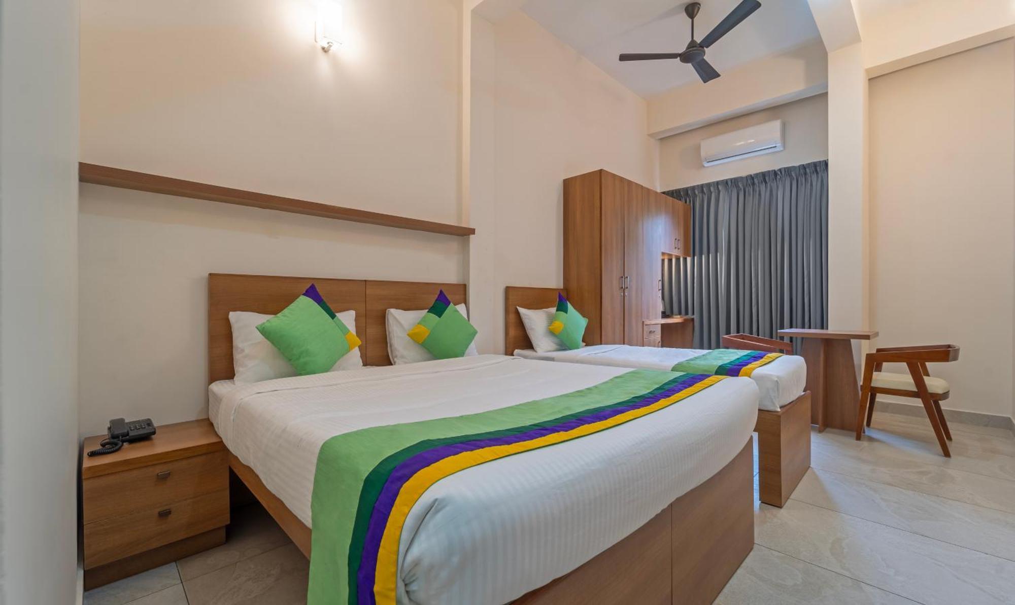 Itsy Avani Stays, Vyttila, 3* Kochi