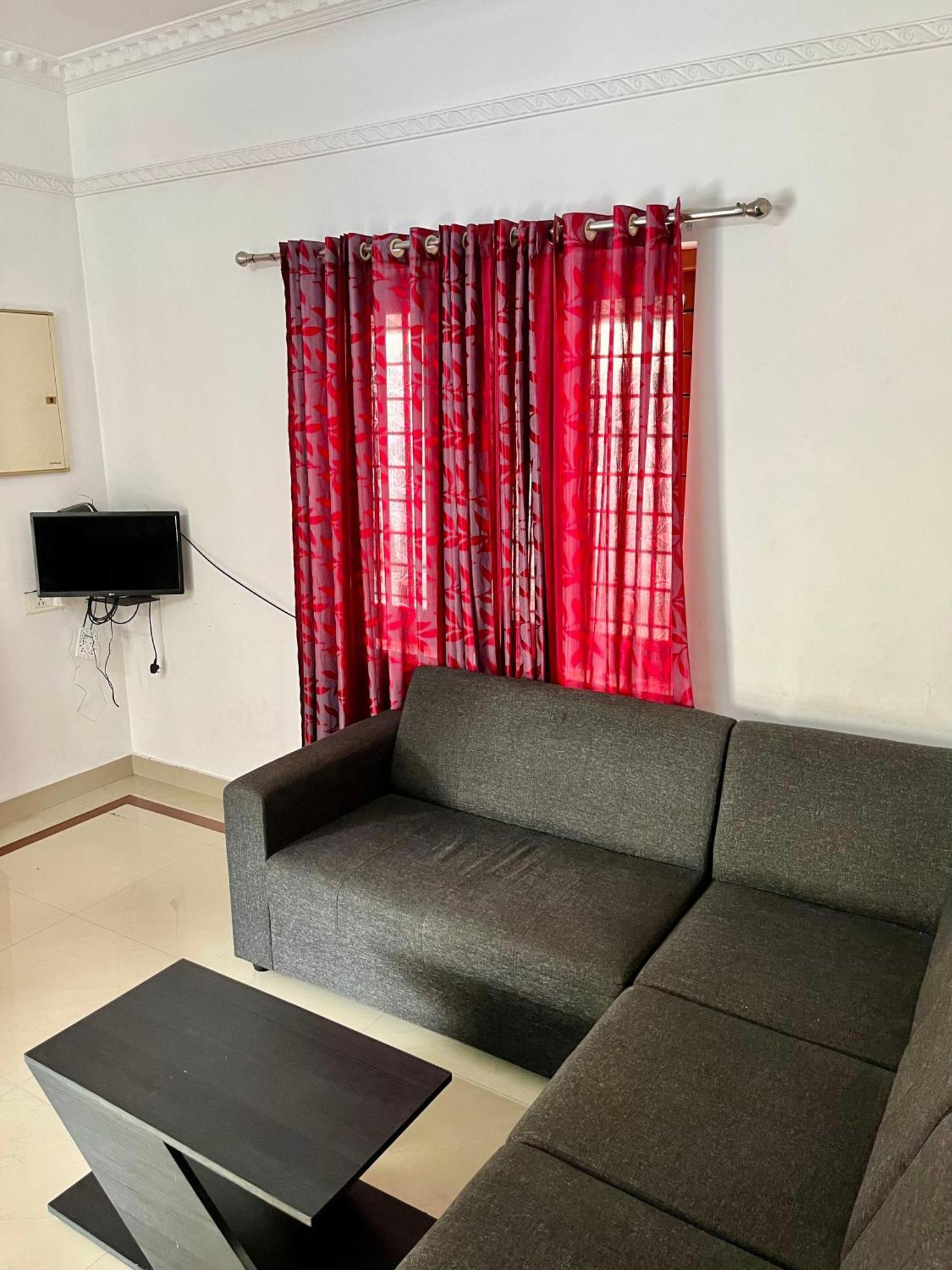 Homestay Baithul Falah - Near Aims Edappally