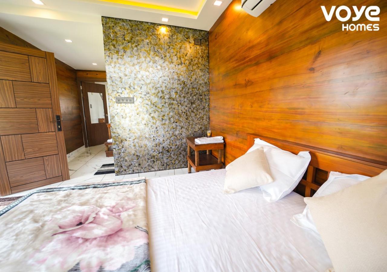 Jc Den Private By Voye Homes