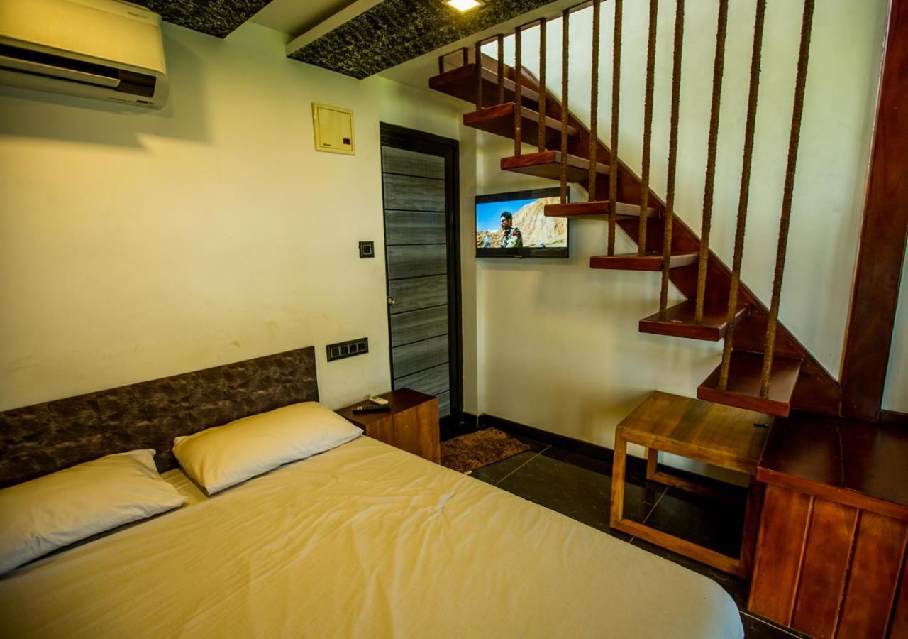 Jc Den Private By Voye Homes Guest house Kochi