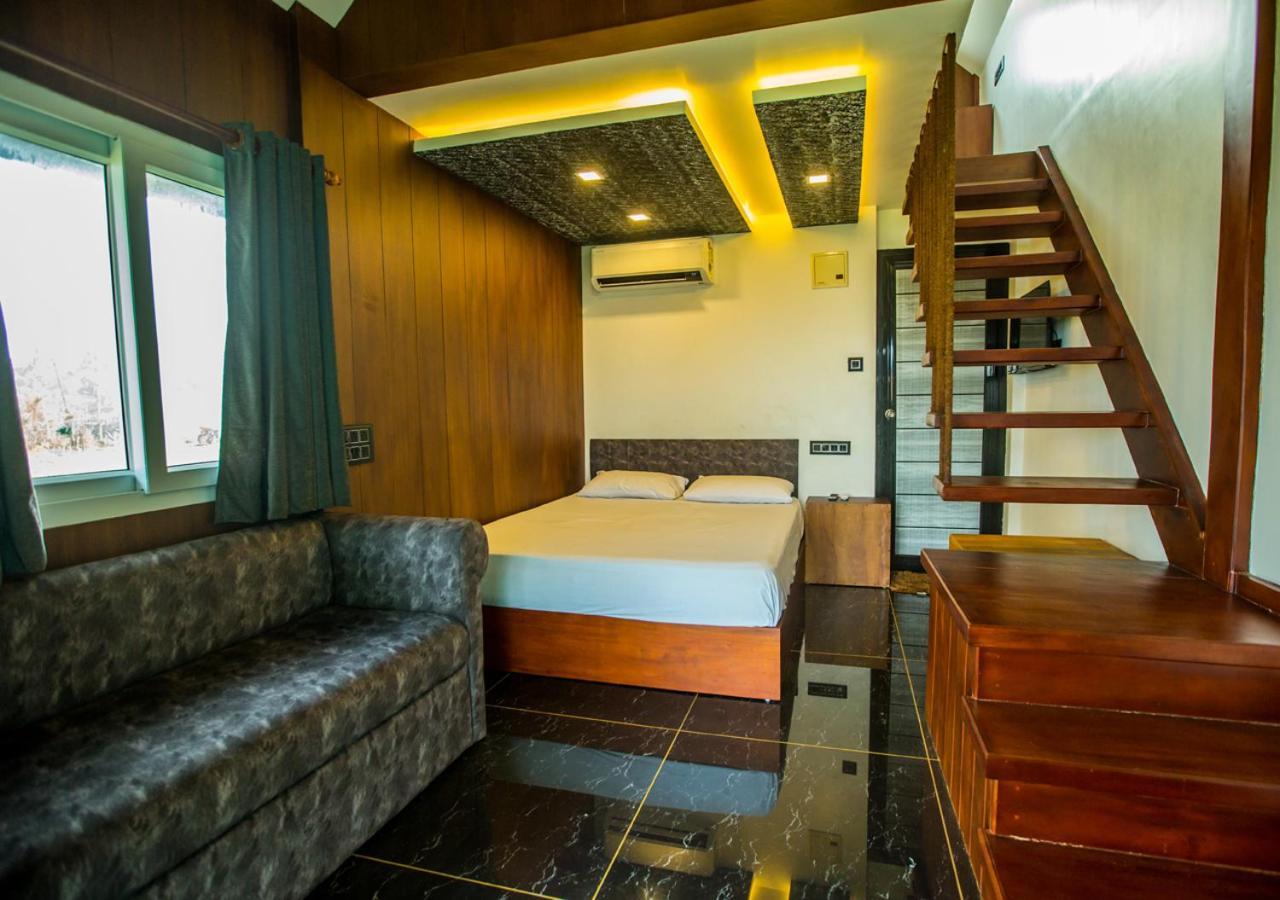 Guest house Jc Den Private By Voye Homes Kochi