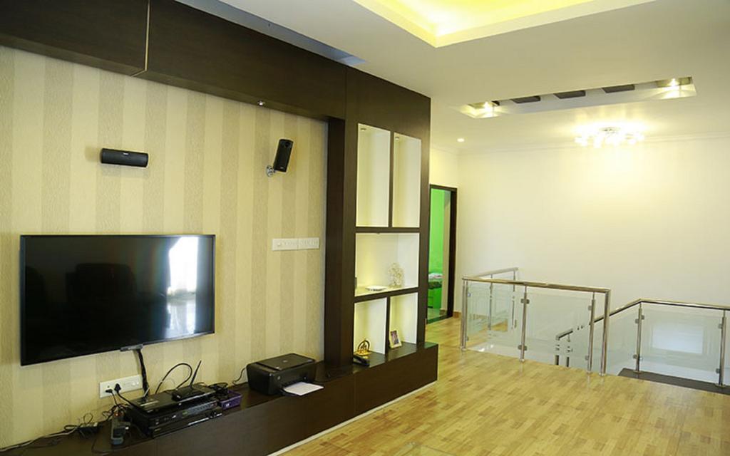 Pavana * Kochi