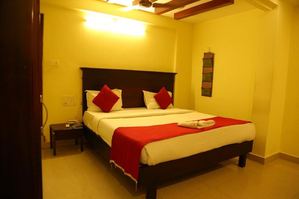 Malabar Plaza Dh Hotel