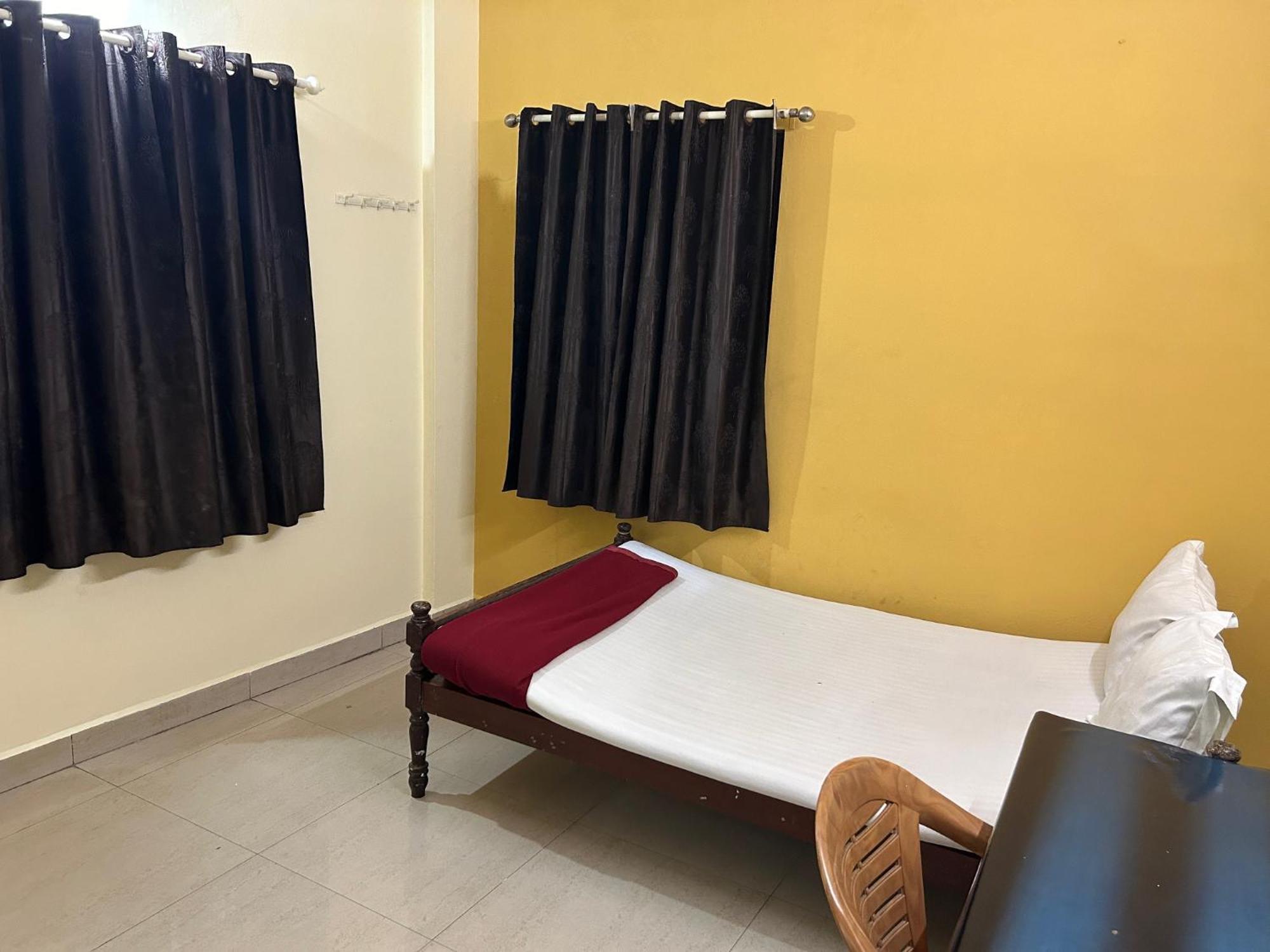 Mukalel Tourist Lodge *