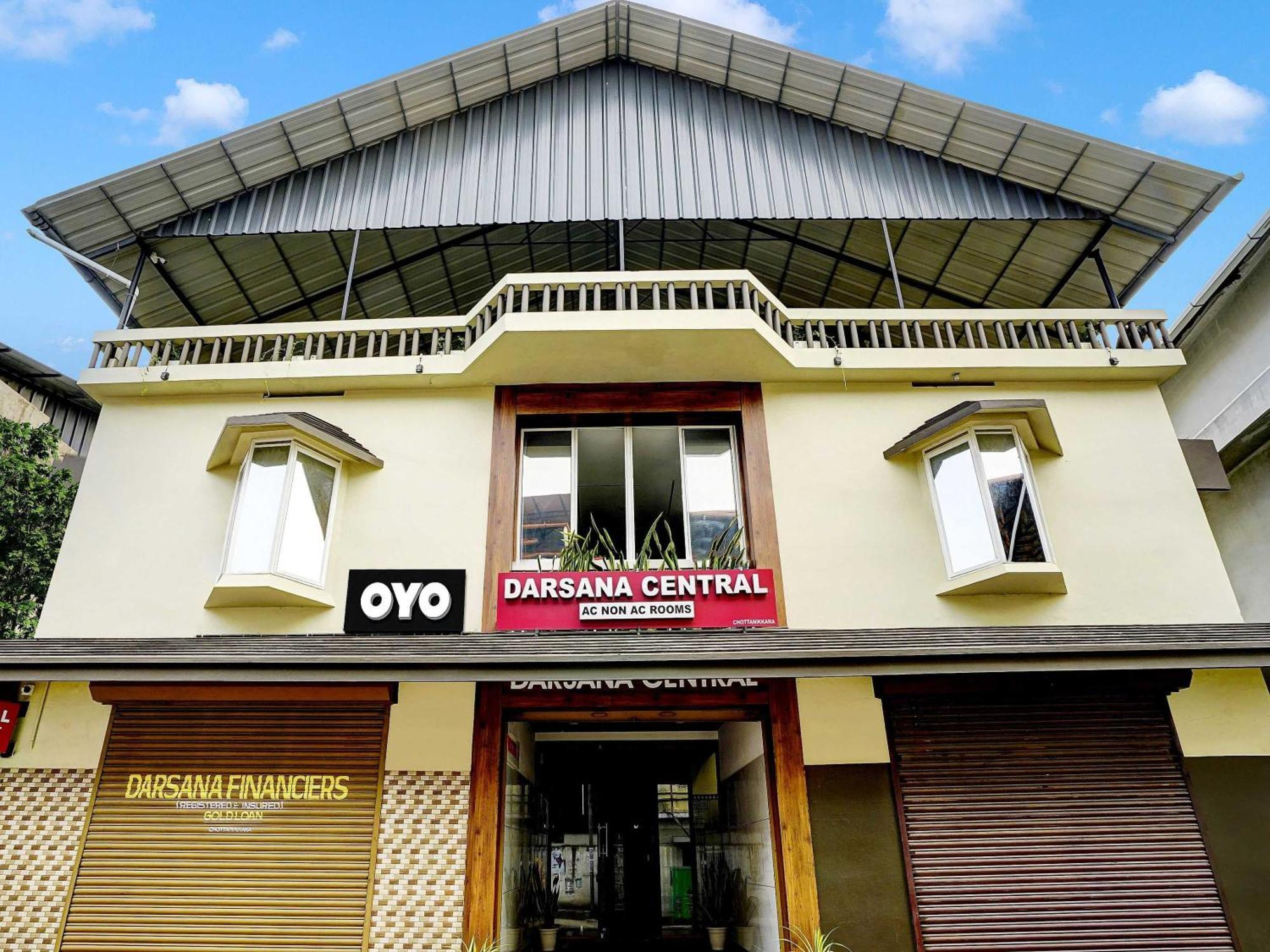 Oyo Flagship Darsana Central Kochi