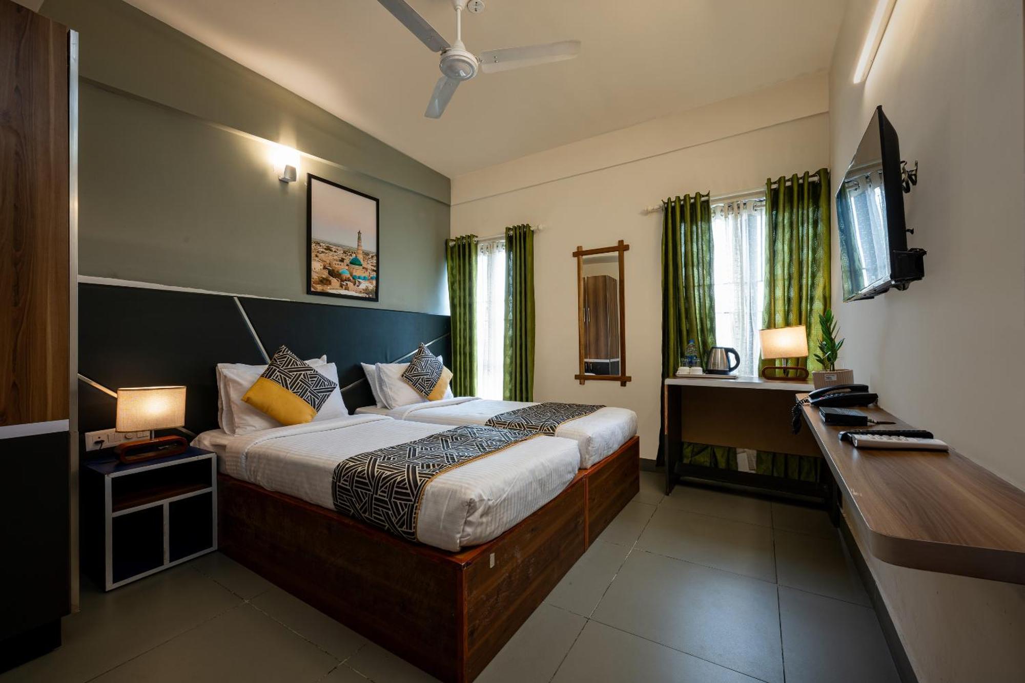 Cj Grande By Jesway & 3* Kochi