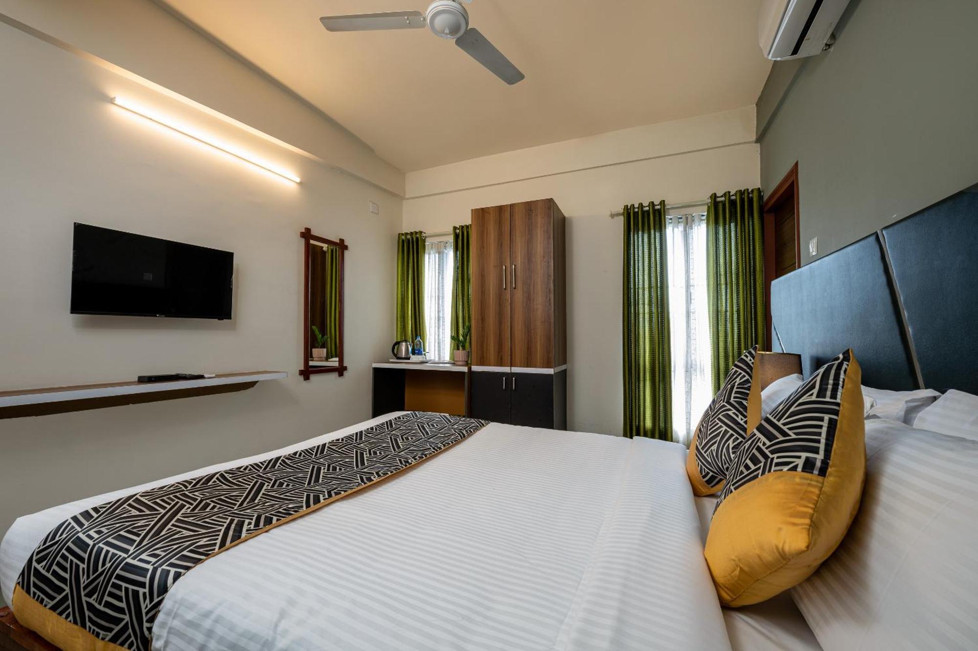 Cj Grande By Jesway & 3* Kochi
