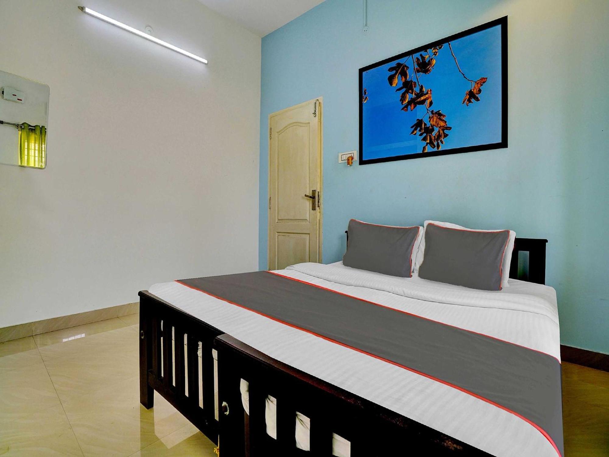 Collection O 81026 Suqoon Premium Stays Kochi