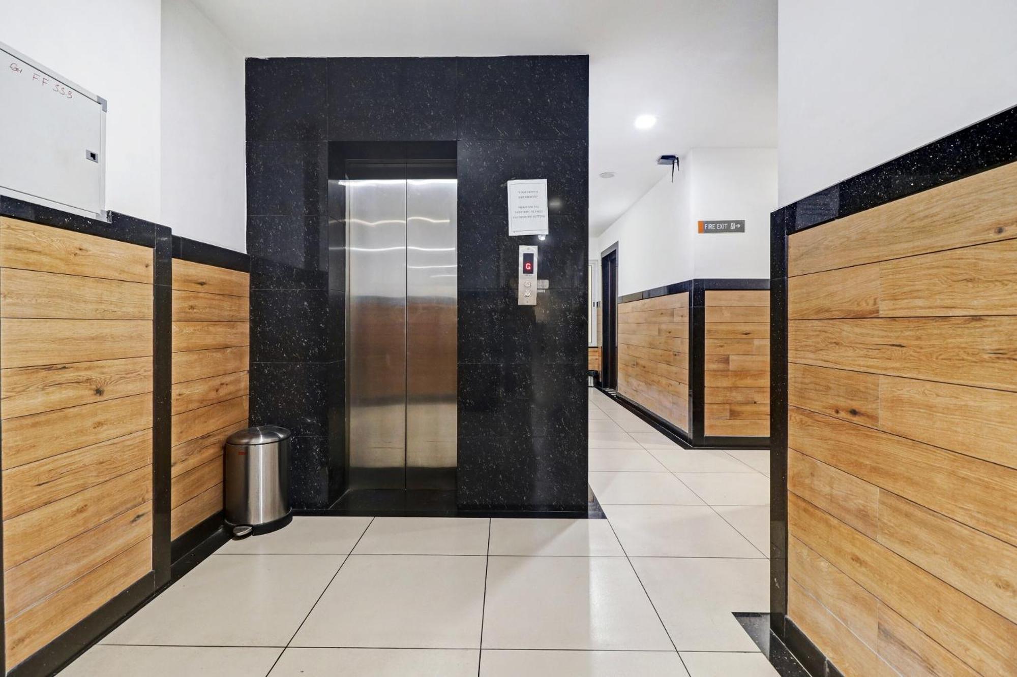 Oyo Townhouse 595 Majestic
