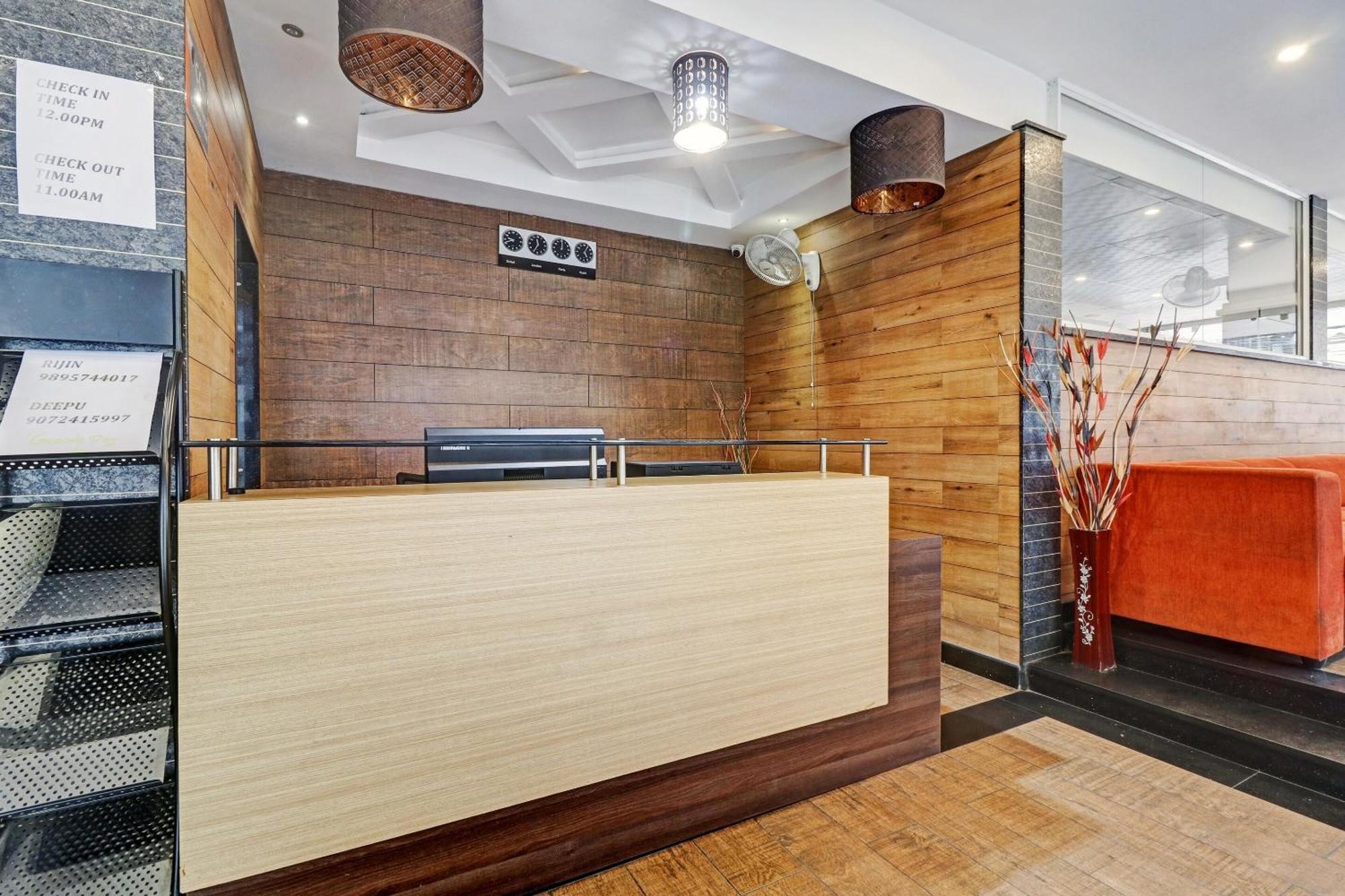 Oyo Townhouse 595 Majestic 4* Kochi