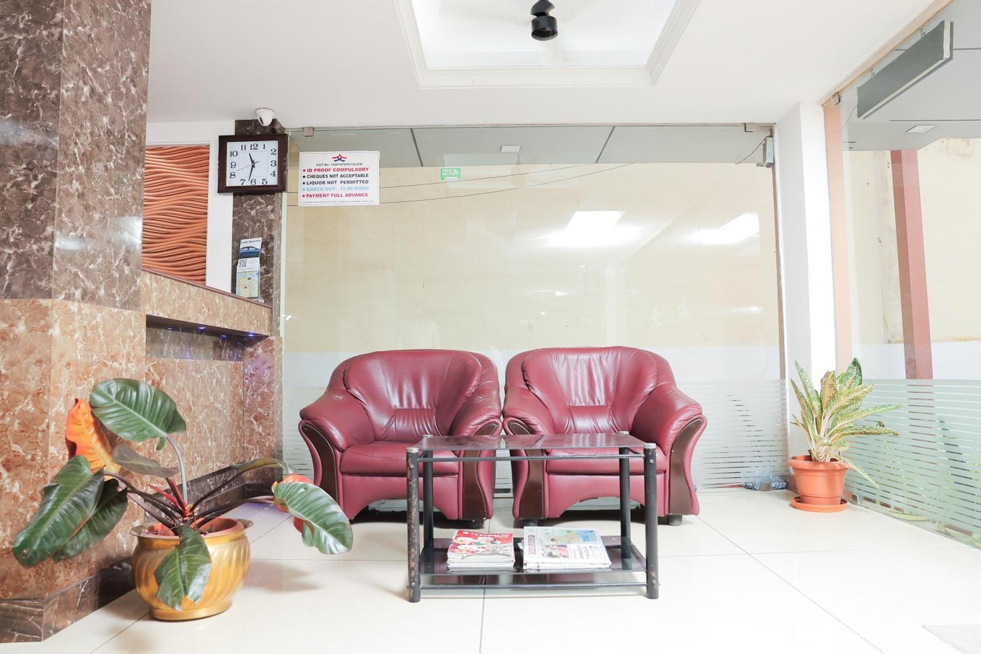 Hotel A V Residency 3*