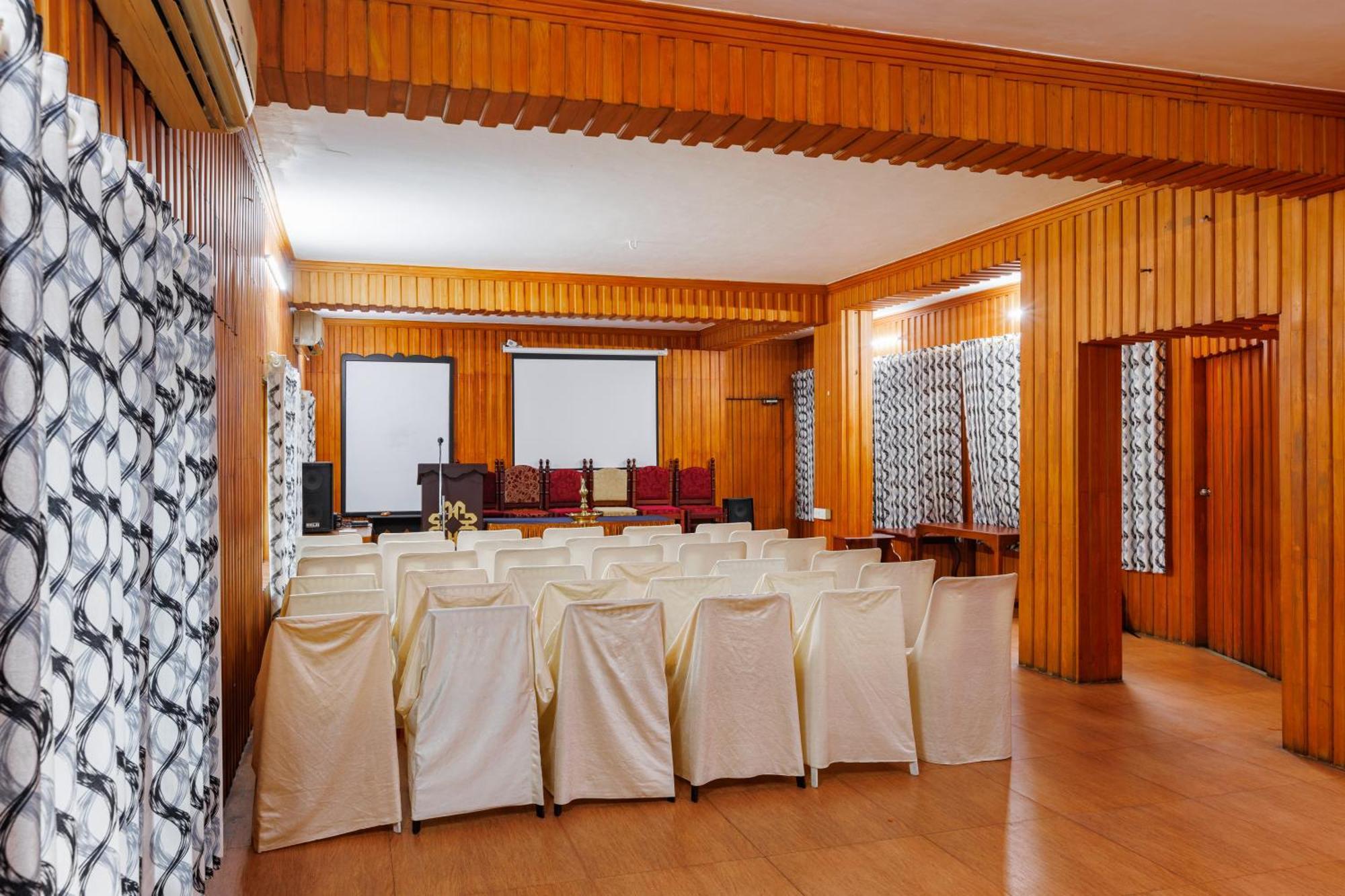 Paulson Park 2* Kochi