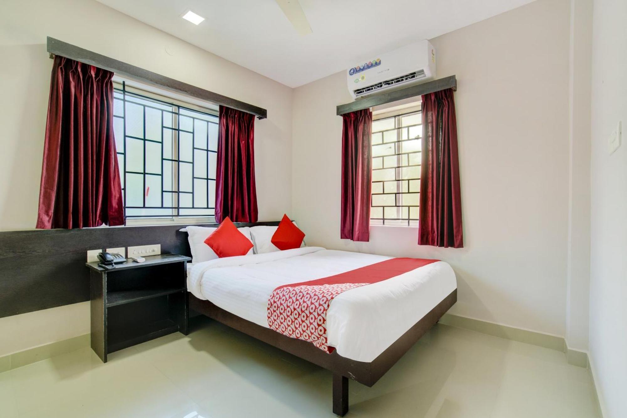 Hotel Flagship Saligram Residency 3*