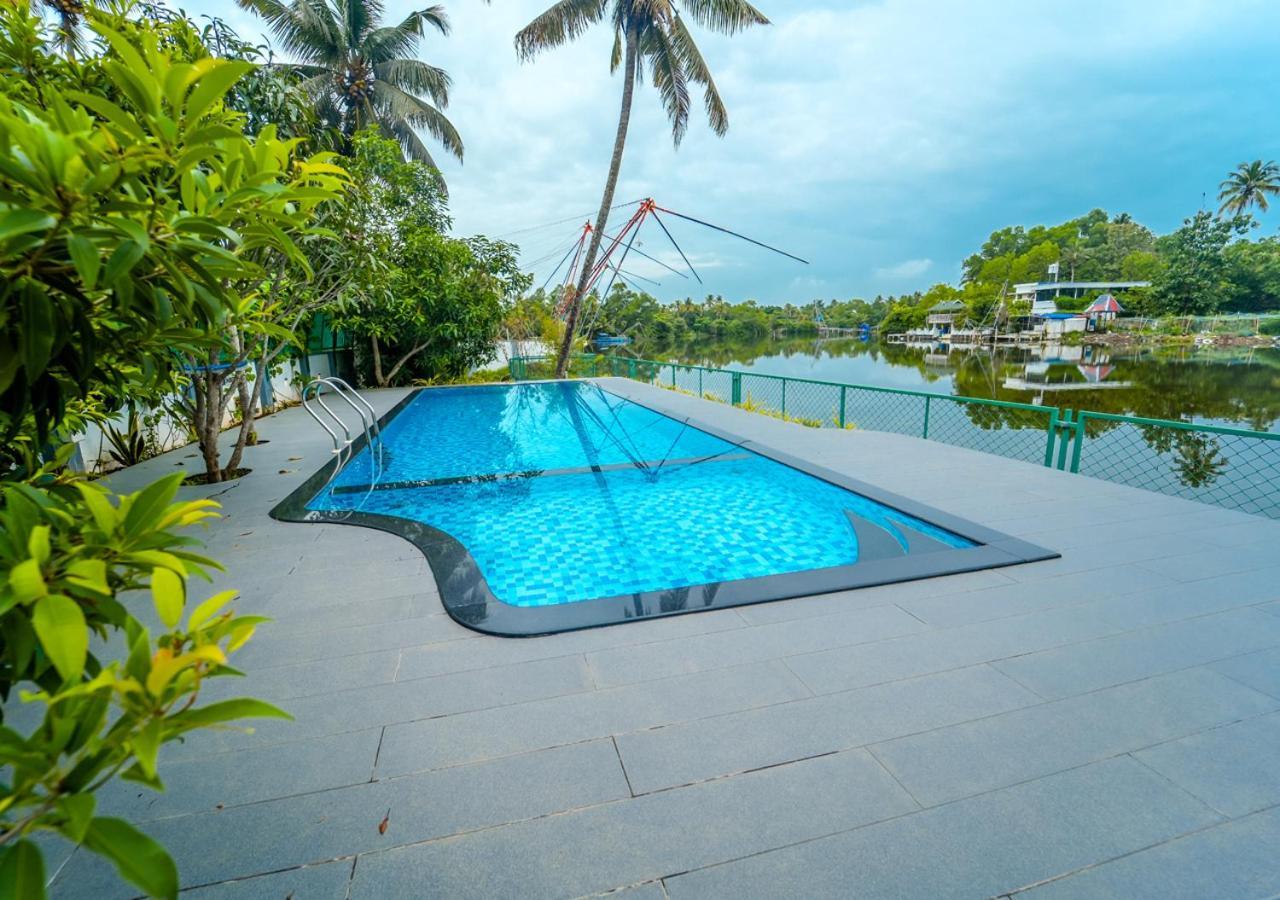 Resort La Riva Lakeside Private Pool By Voye Homes Kochi