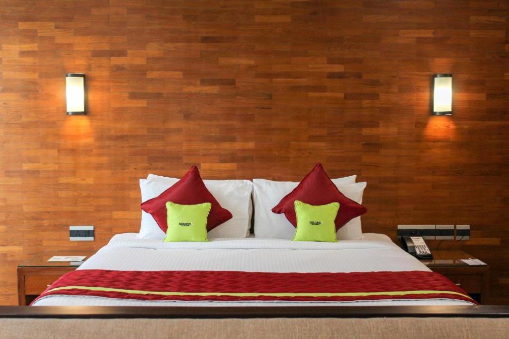 Jvk Park Hotel 4*
