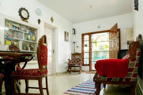 The J Thomas Kochi