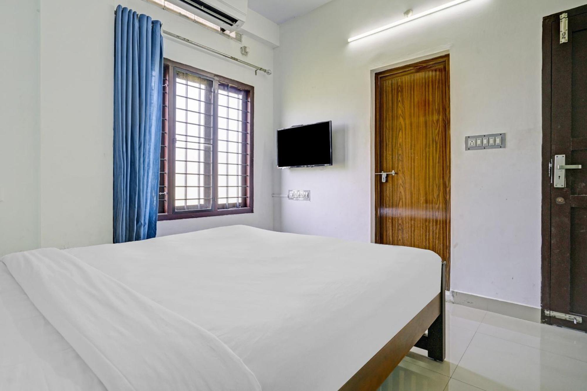 Hotel Oyo Nas Tourist