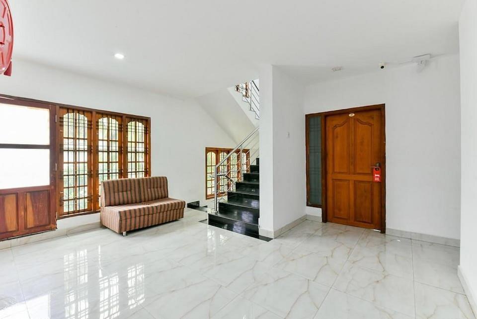 Malabar Plaza Hotel 2*