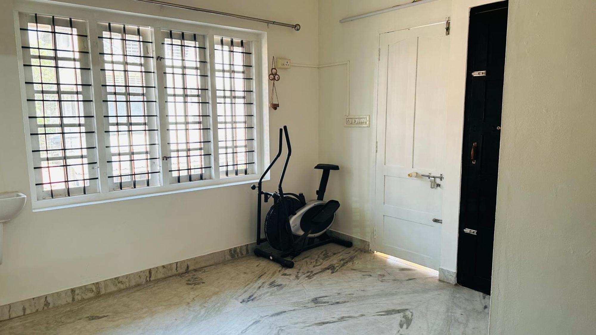 Apartment Sayyid Homes 3 Bhk Near Lulu Mall *