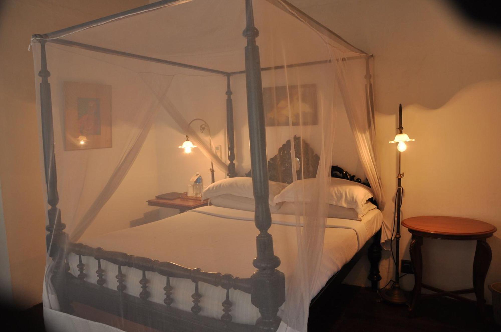 Hotel Old Courtyard 3*