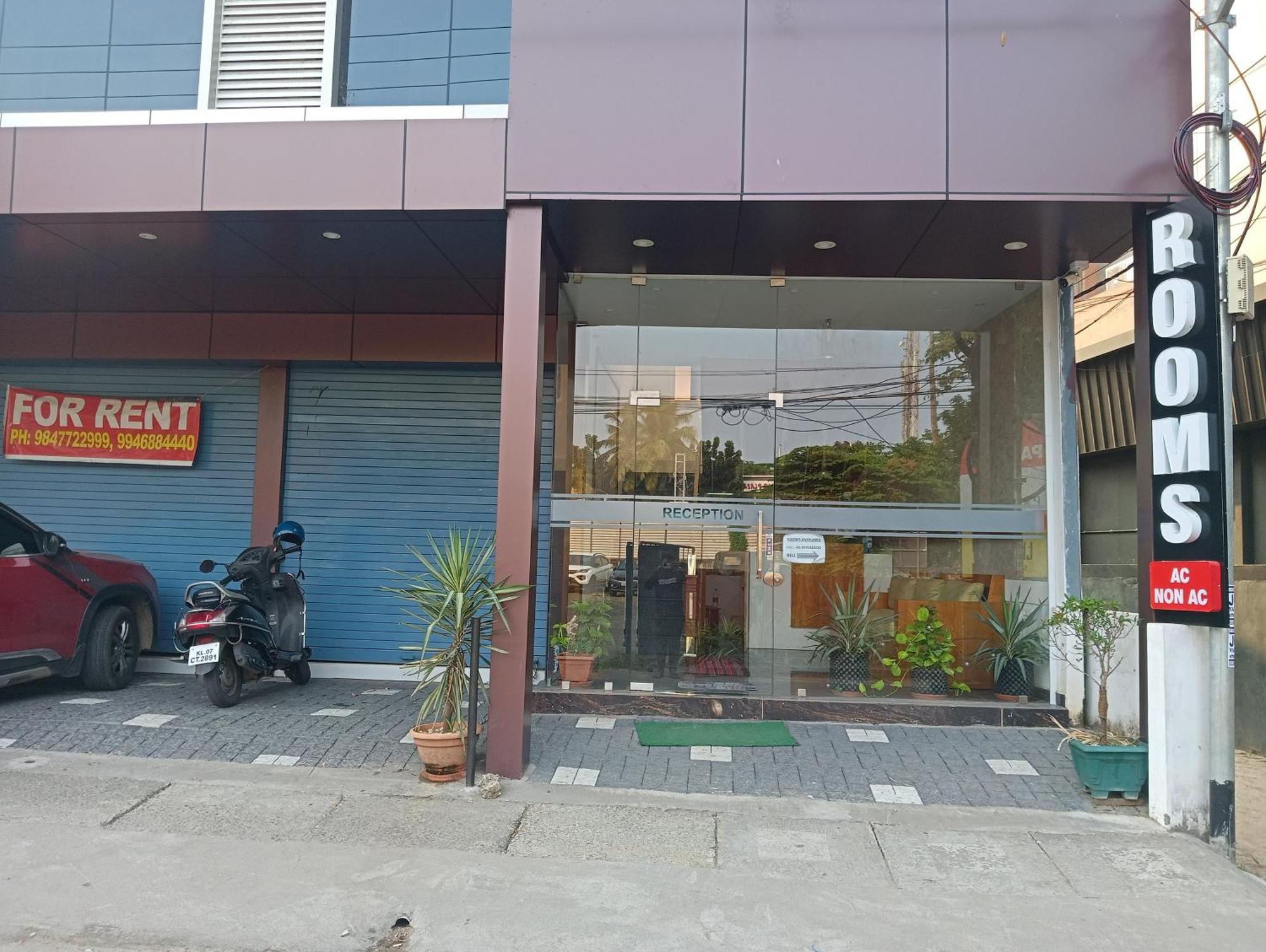 Grace Tourist Capsule hotel Kochi