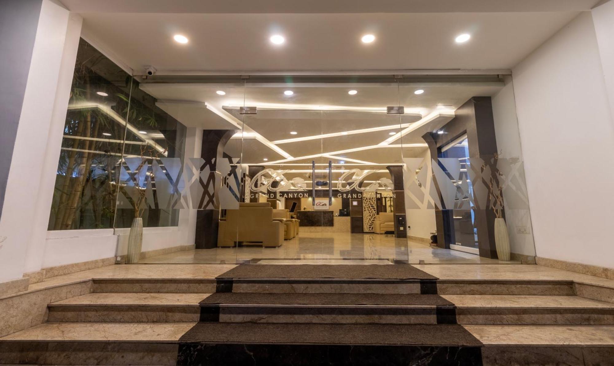 Treebo Grand Canyon By D2v Hotel Kochi