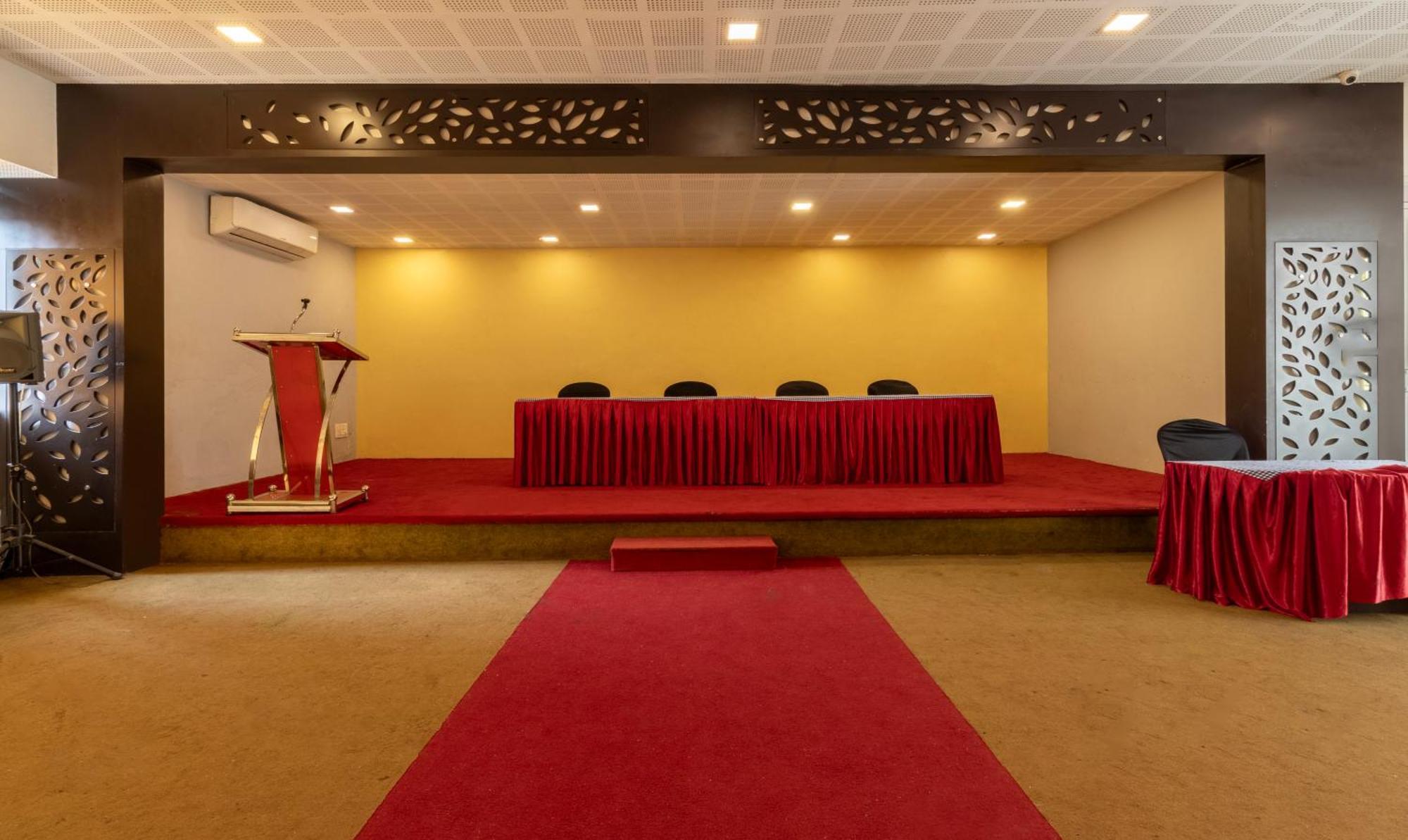 Treebo Grand Canyon By D2v Hotel Kochi