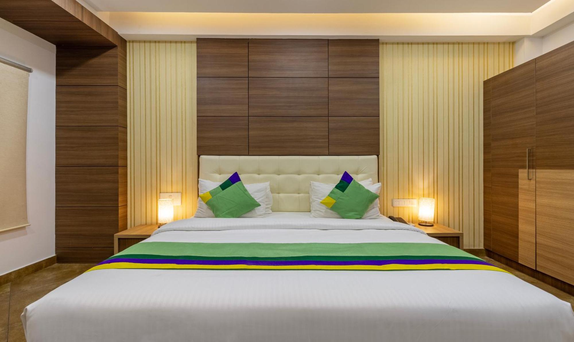 Hotel Treebo Grand Canyon By D2v Kochi