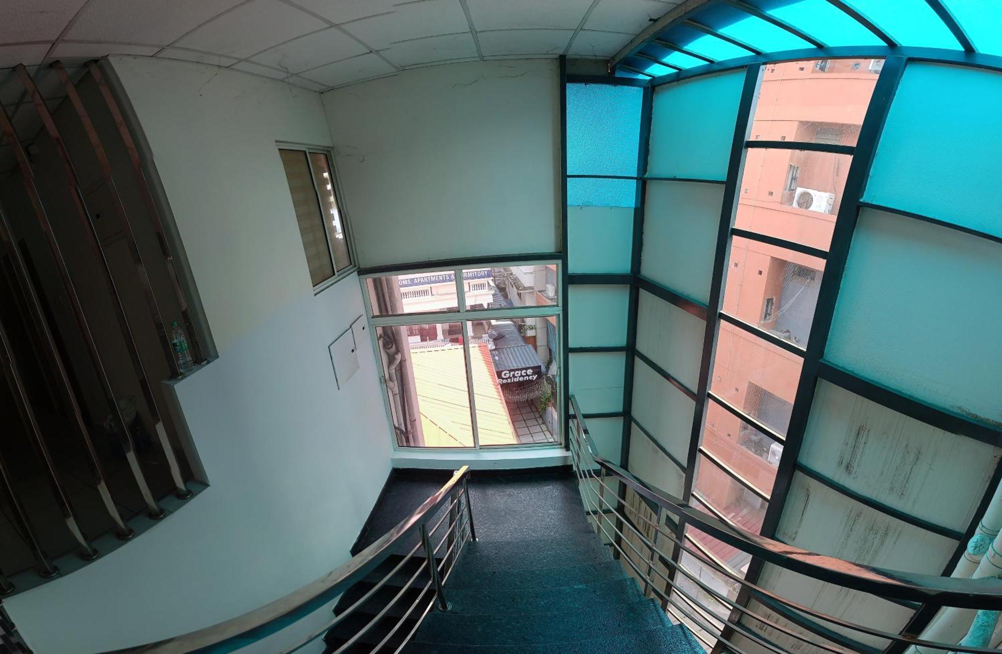 Capsule hotel Grace Tourist Kochi