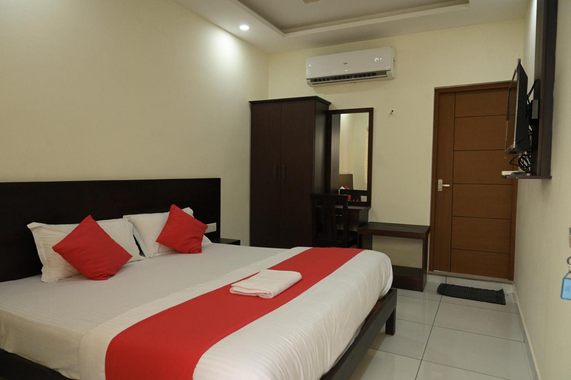 Capsule hotel Grace Tourist *