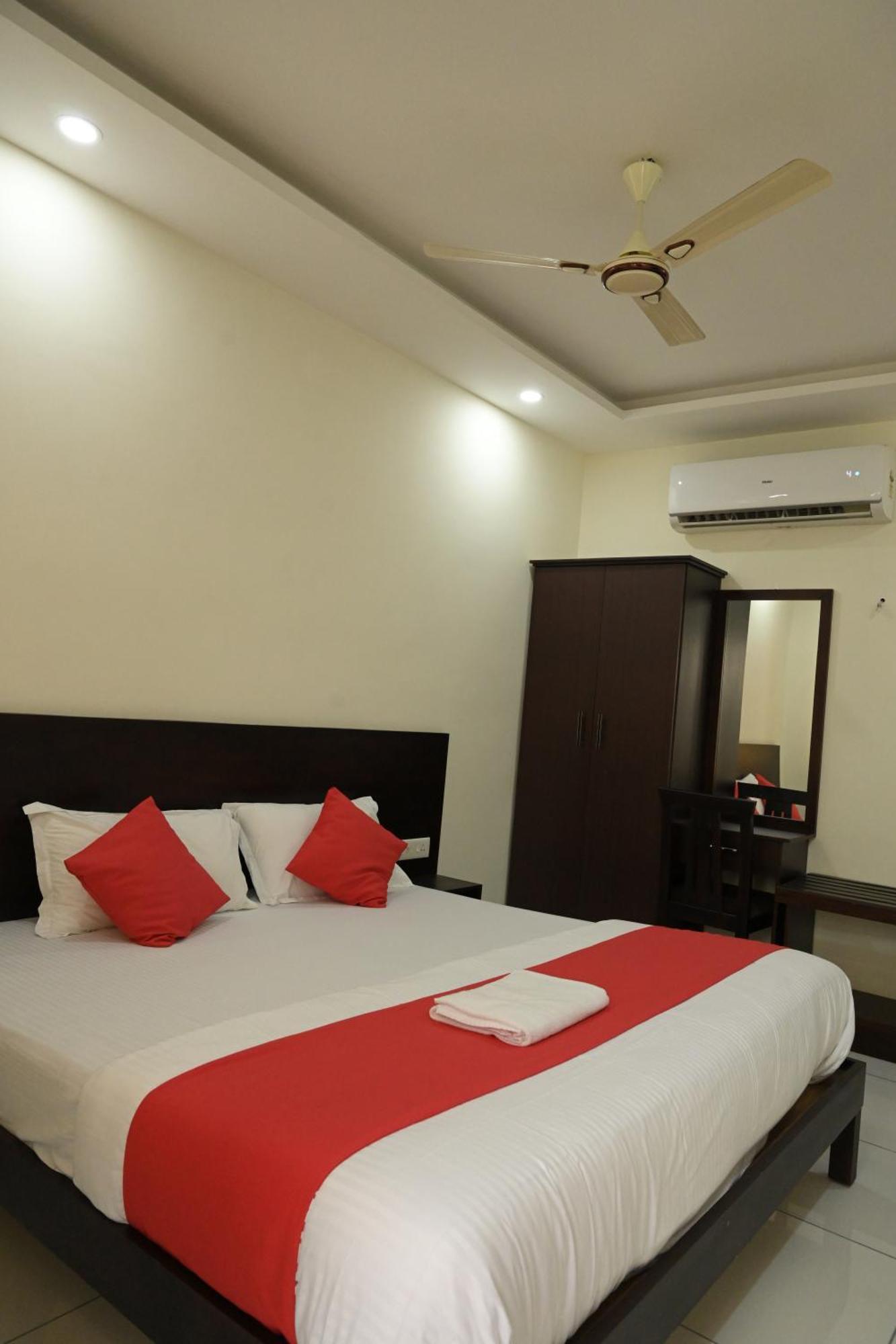 Grace Tourist * Kochi