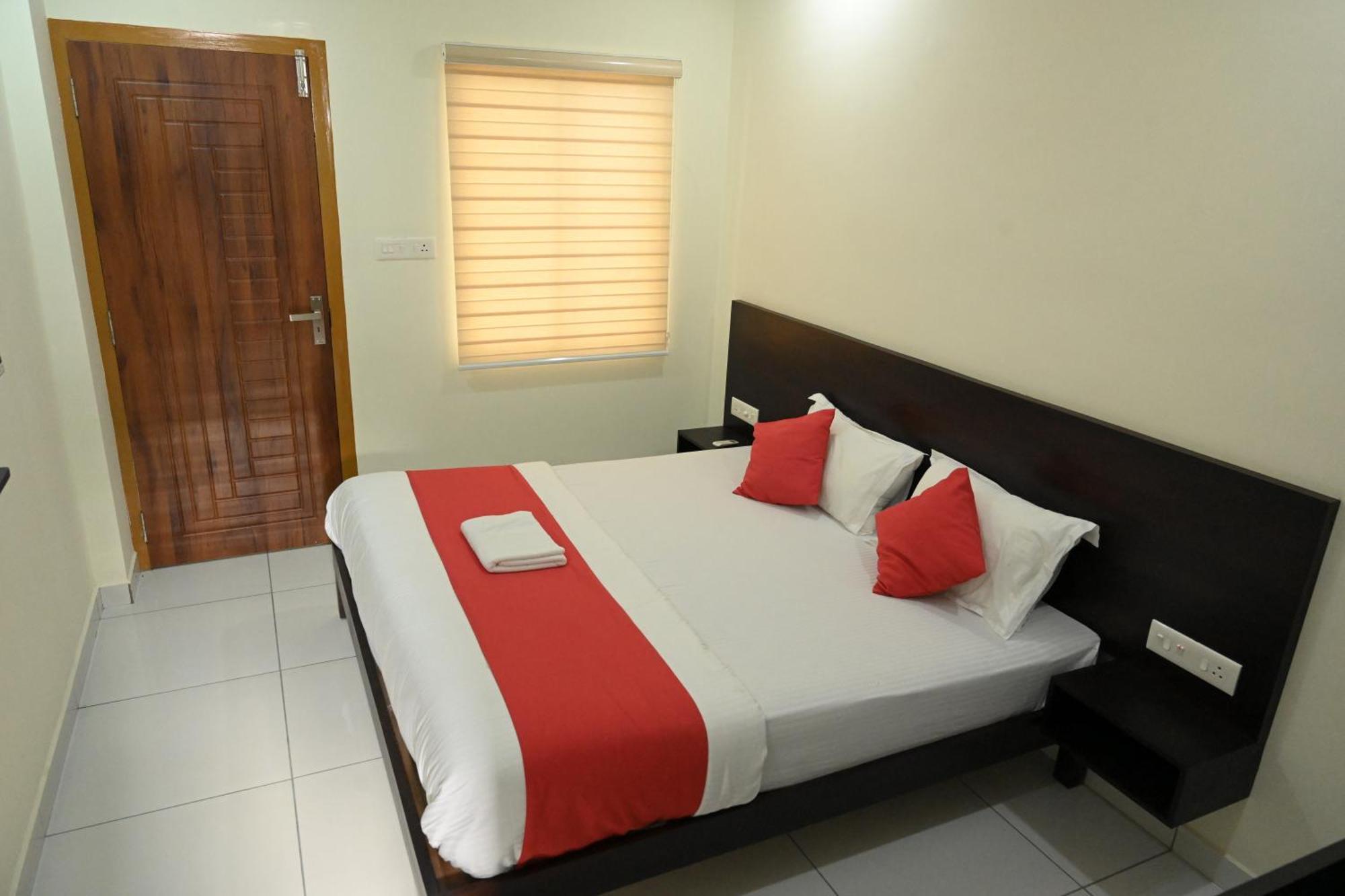 Grace Tourist Capsule hotel Kochi