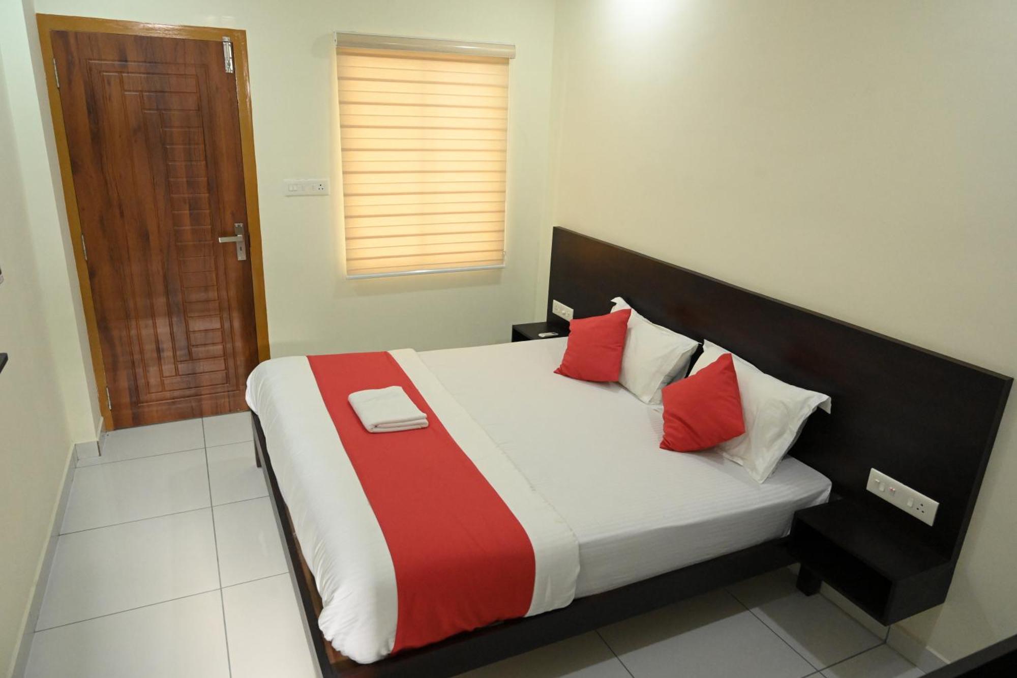 Grace Tourist Capsule hotel Kochi