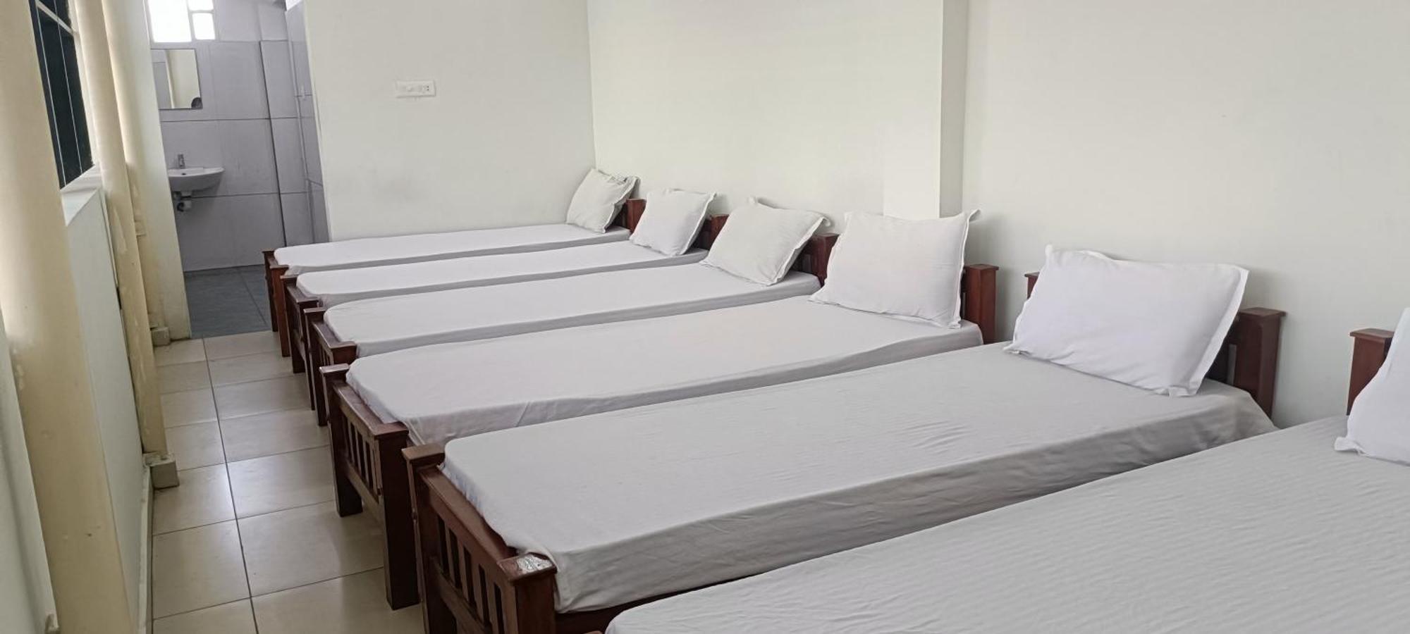 Capsule hotel Grace Tourist Kochi