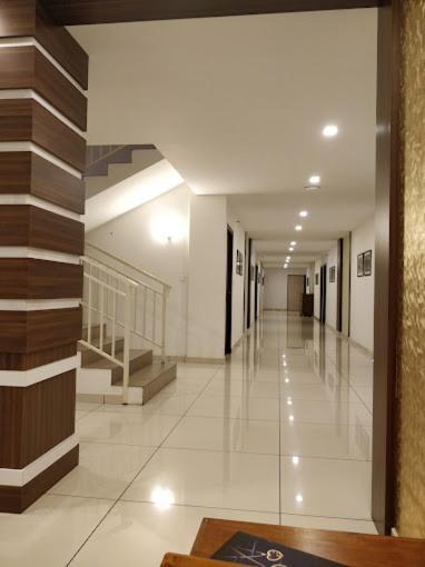 Phoenix Holidays Hotel 3*