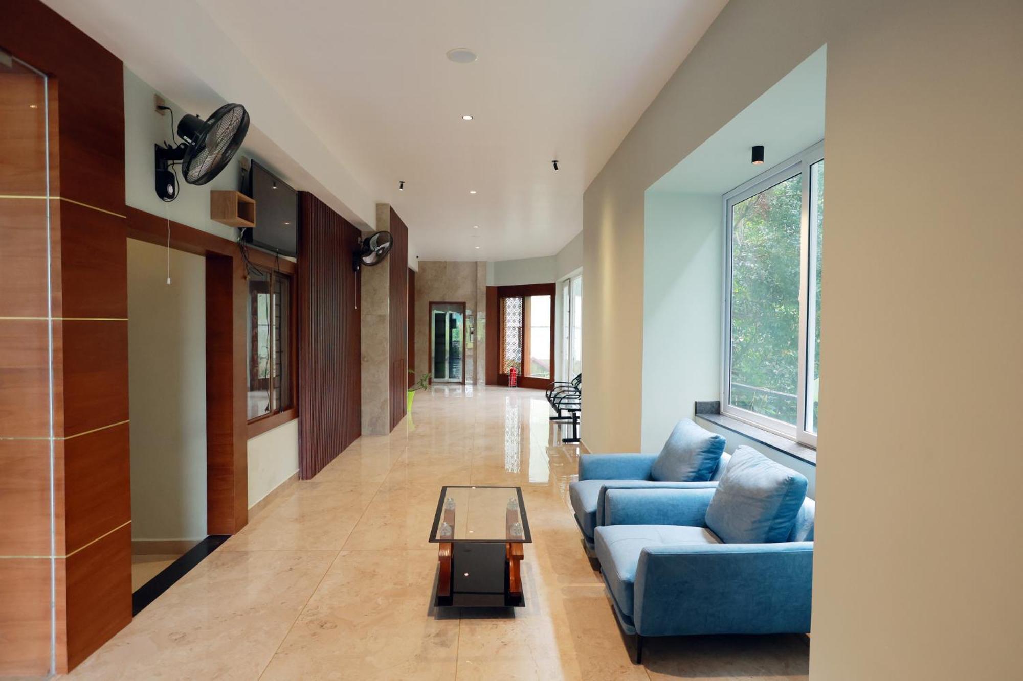 Cmk Habitat Centre Hotel 3*