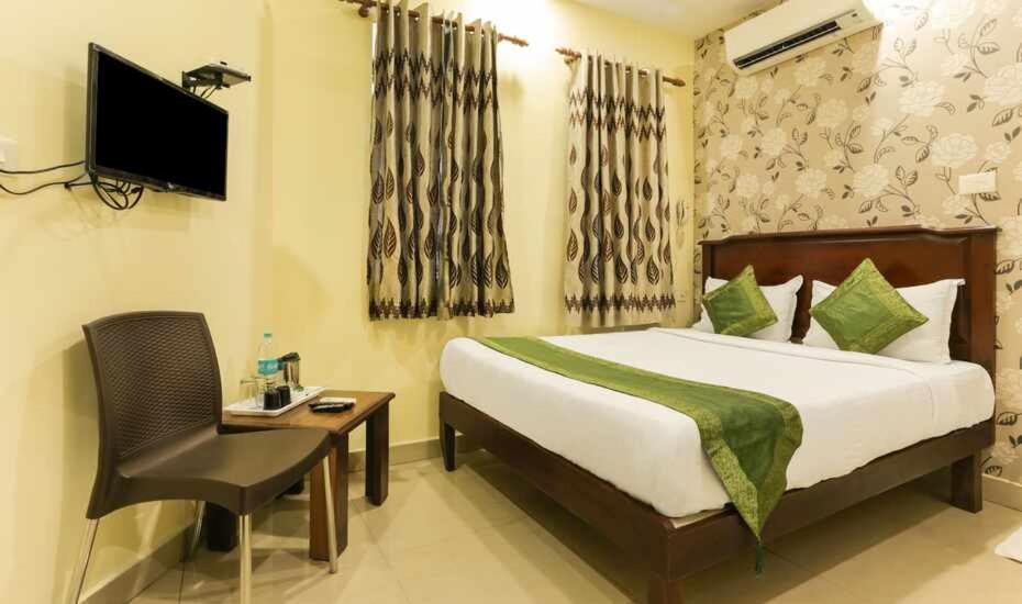 Malabar Plaza Dh Hotel