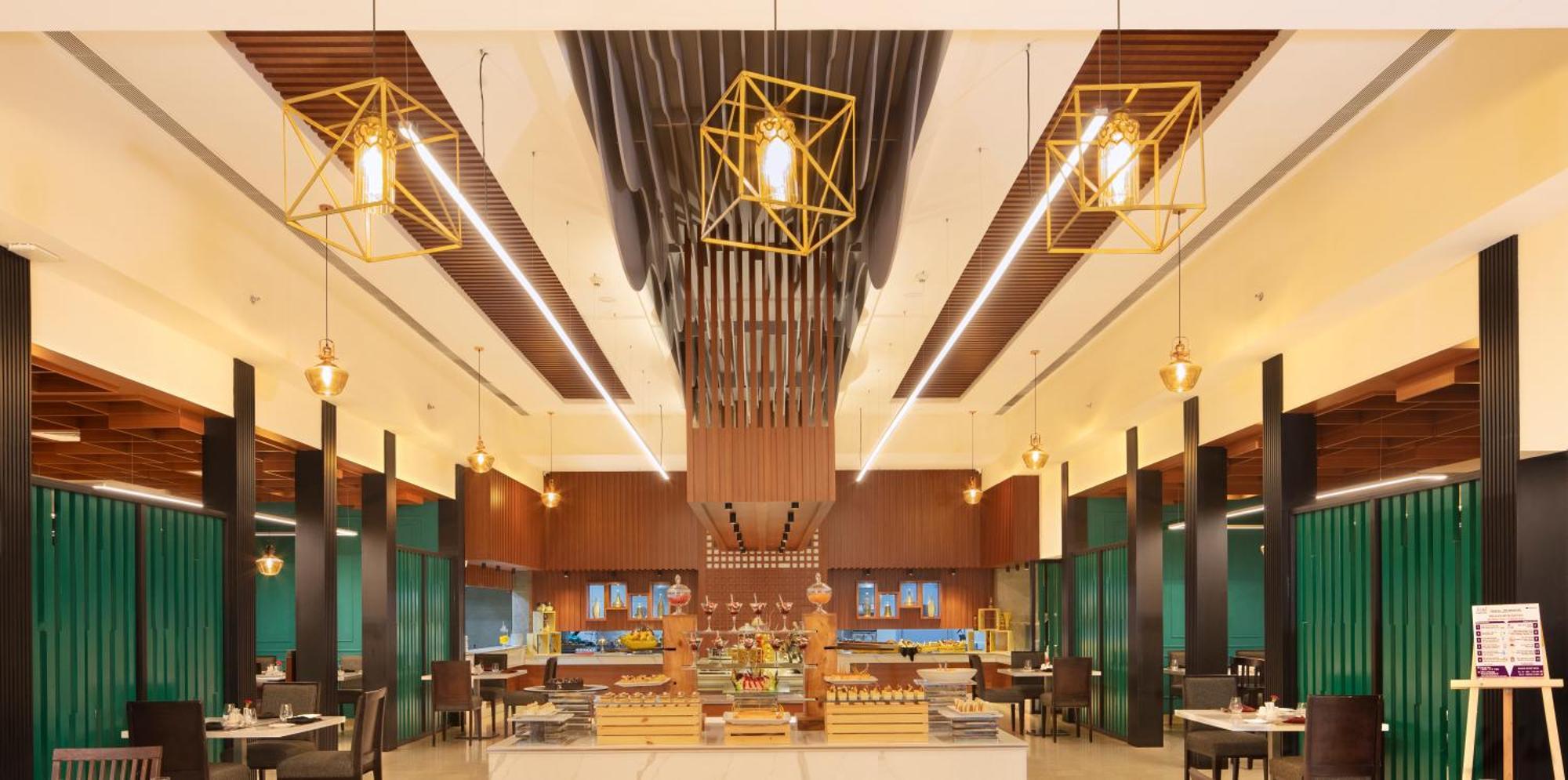 Ramada By Wyndham 5*
