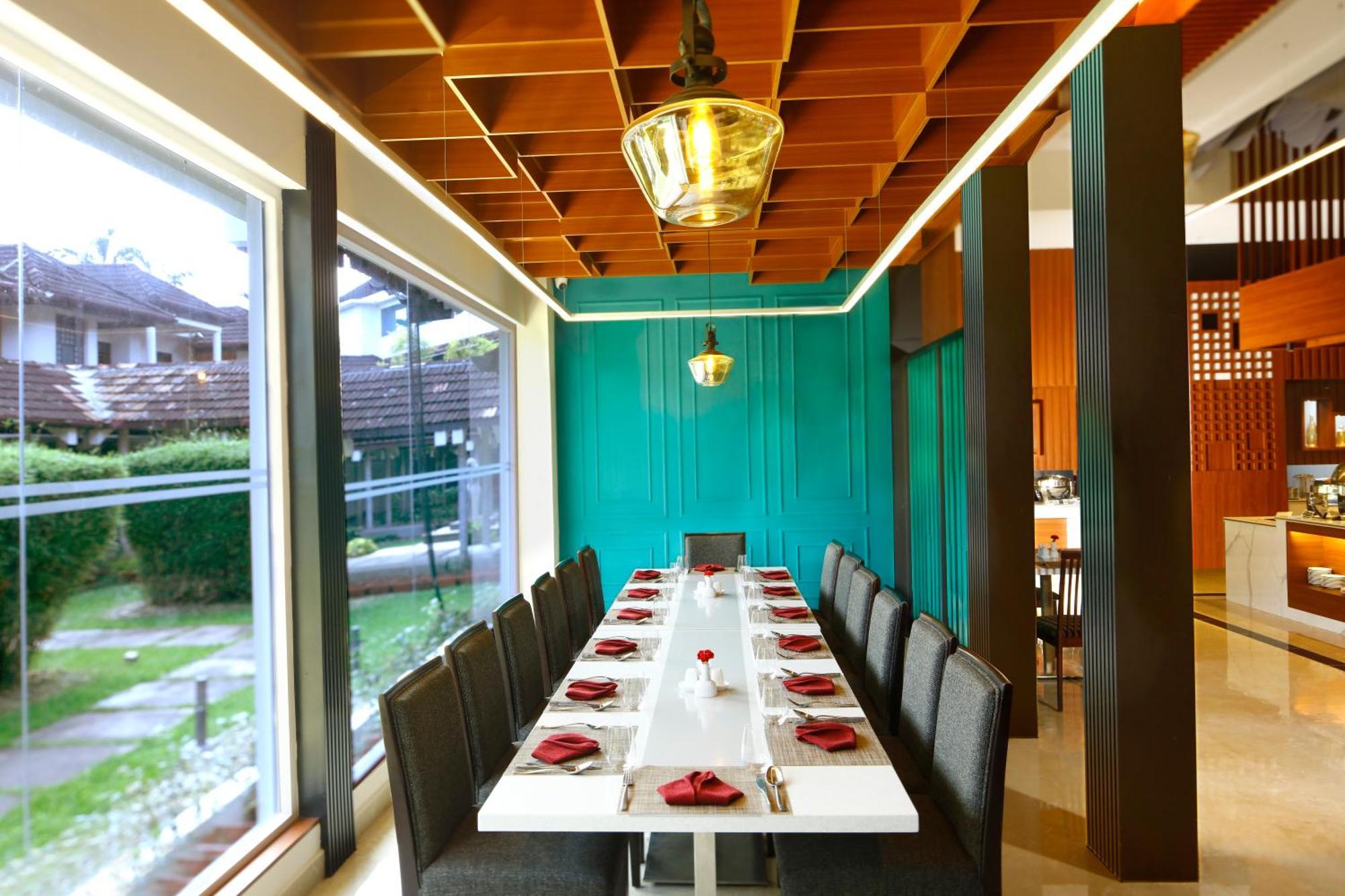 Ramada By Wyndham 5* Kochi