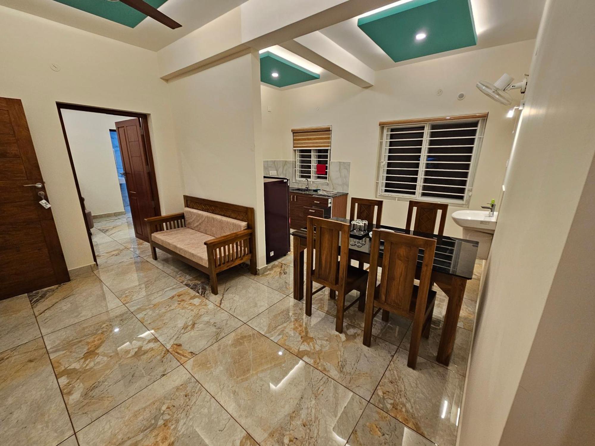 Apartment Olive Residence, Near Lakeshore Hospital