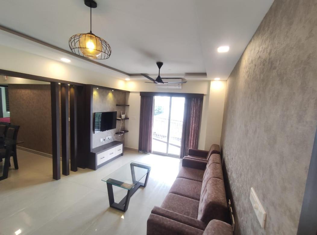 Apartment 3br Silversquare Fully Furnished Ac Flat Near Lisie Hospital Kochi